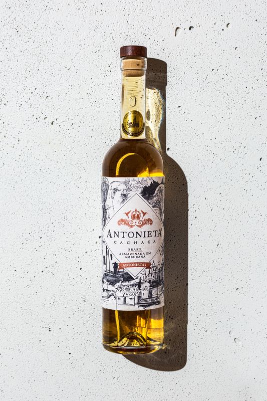 Garrafa - Cachaça Antonieta  I  Amburana 750ml