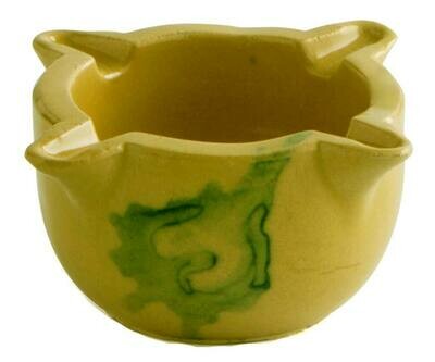 Mortero de cerámica color amarillo, 13x8 cm.