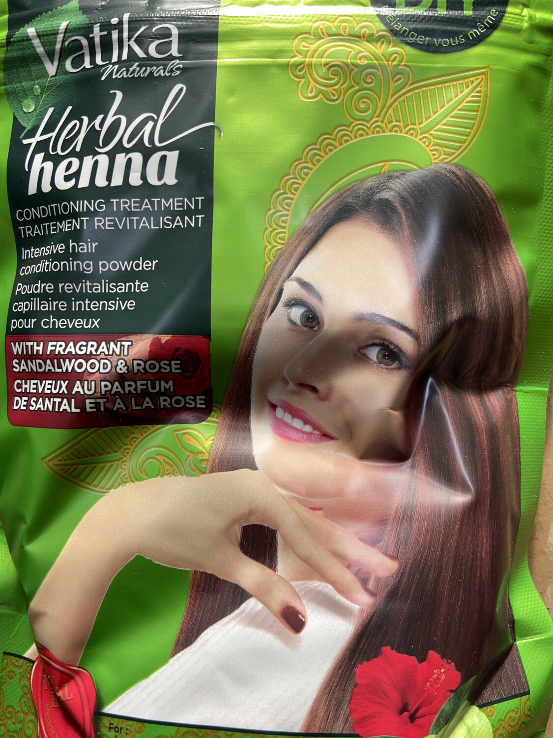 Vatika naturals Herbal Henna Sandalwood&Rose 200g