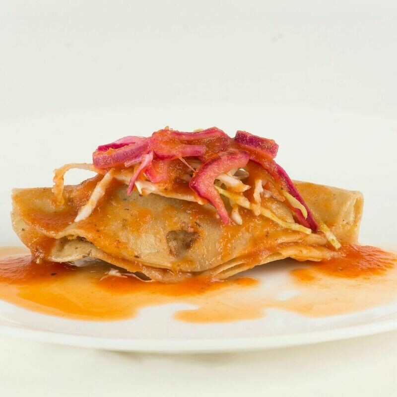 Taco dorado de papa o frijol