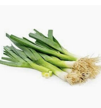 ONIONS, GREEN, SCALLIONS (2 BUNCHES)