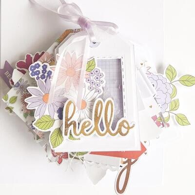 PinkFresh Studio - Shaker Tag Book - Die Set - 173822