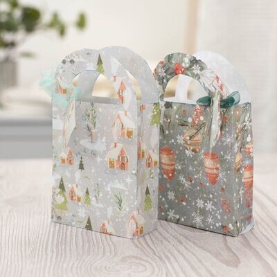 Crafters Companion - Christmas Gift boxes - Precut - 1 of each design inc 2 tag sheets - 8 pcs