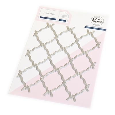 PinkFresh Studio - Bundle - Twinkle &amp; Tradition  - Interlaced Quatrefoil Press Plate &amp; Die - 260124 &amp; 260224 - 2 pcs