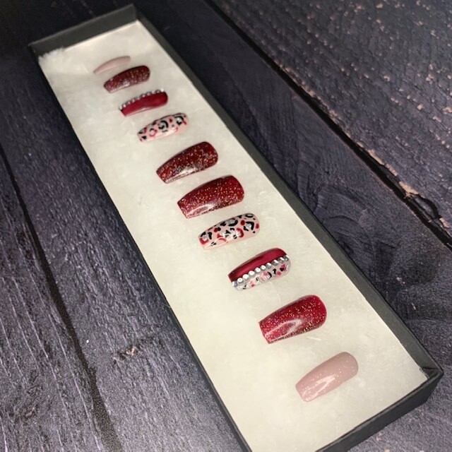 Lush Leopard press-on nail set