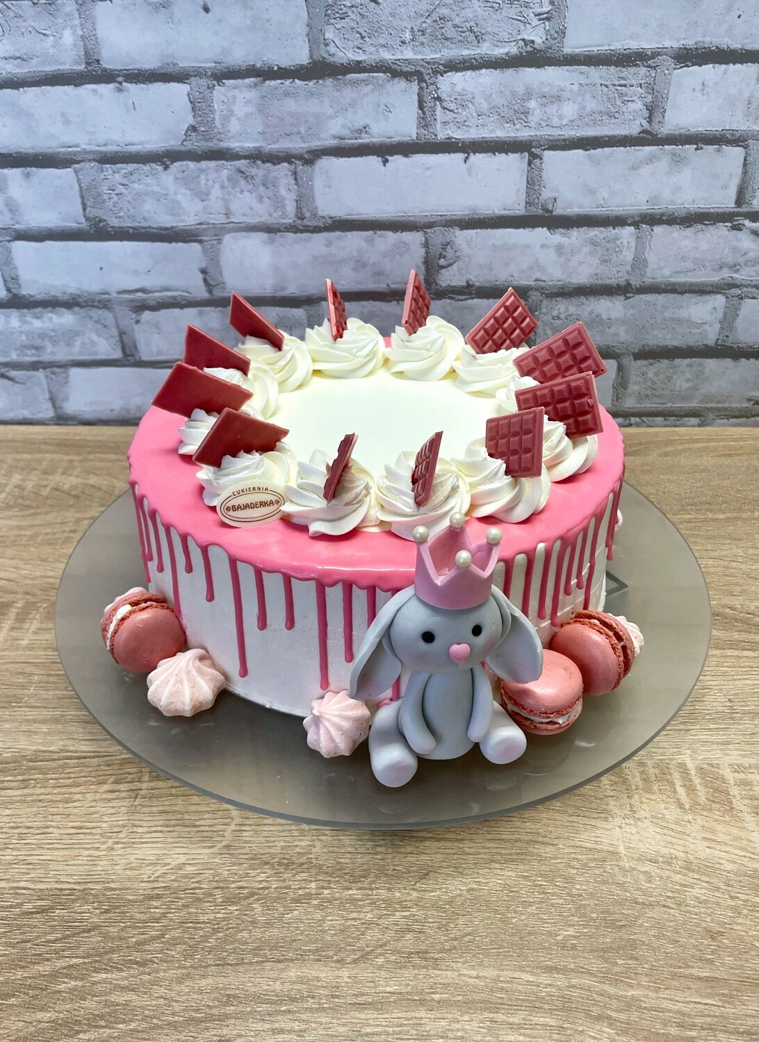 TORT Z KRÓLICZKIEM W KORONIE