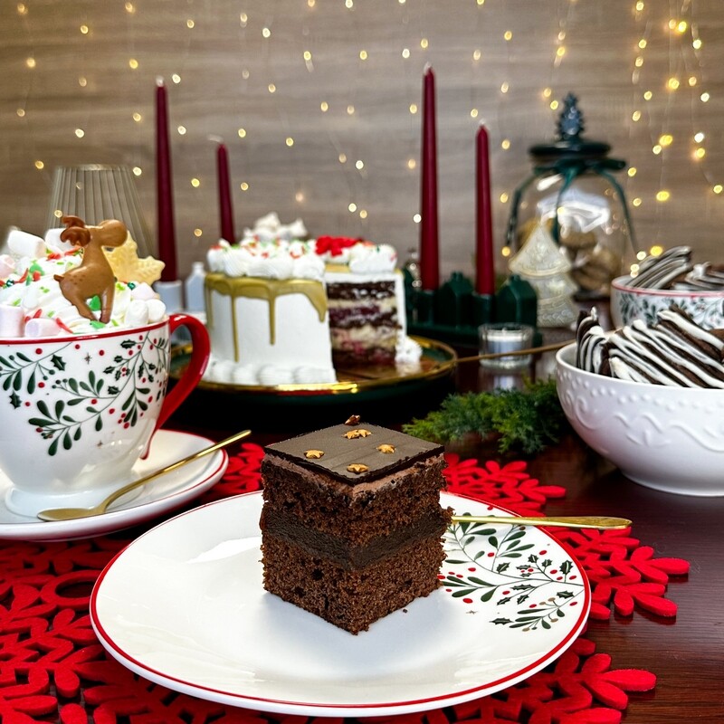 PIERNIK Z POWIDŁAMI