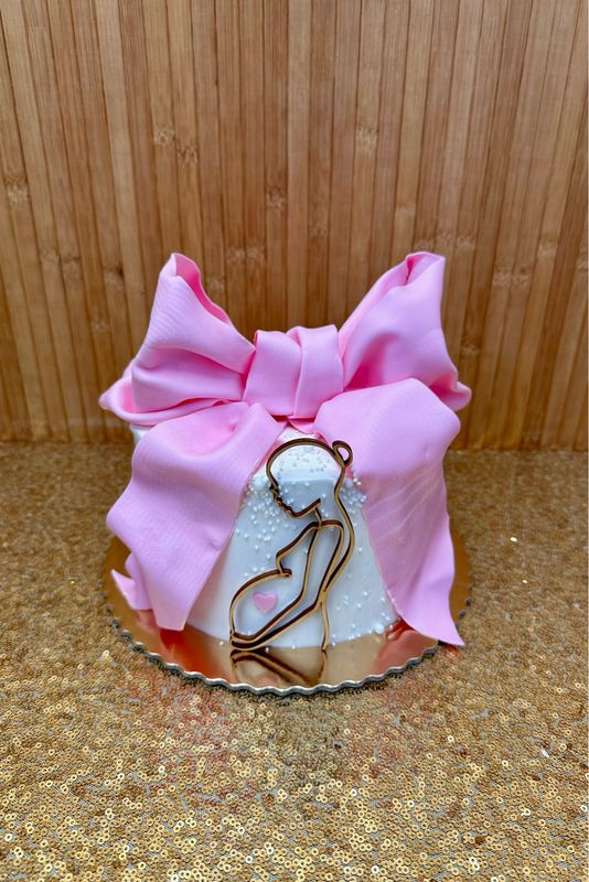 TORT BABY SHOWER Z KOKARDĄ