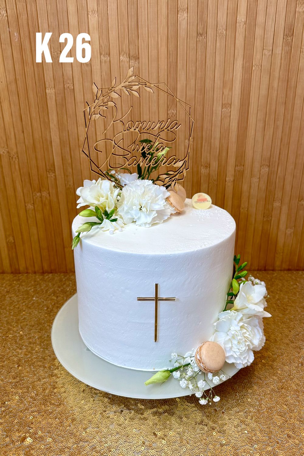 TORT KOMUNIJNY TUBA Z KWIATAMI