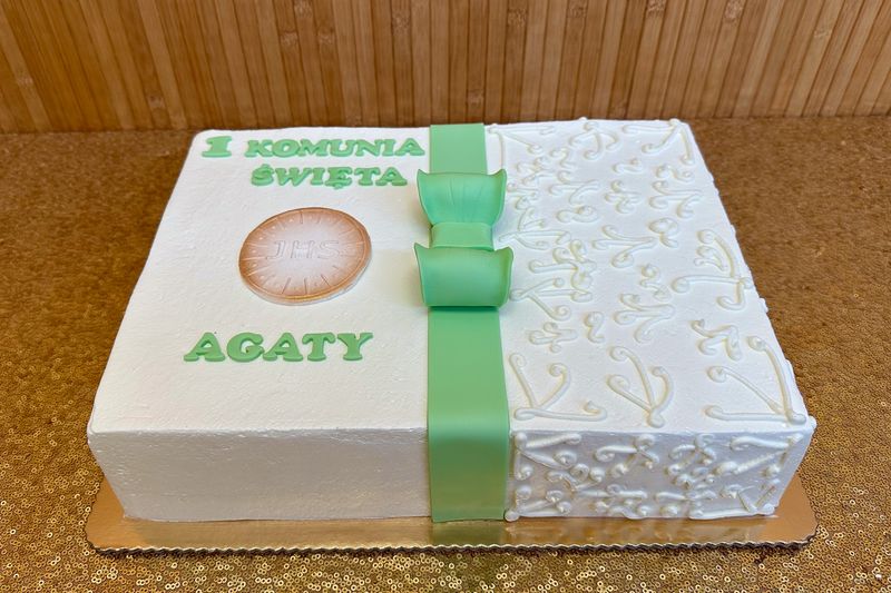 TORT KOMUNIJNY PROSTOKĄTNY Z KOKARDĄ