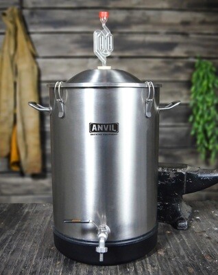Anvil Stainless Bucket Fermentor - 7.5G