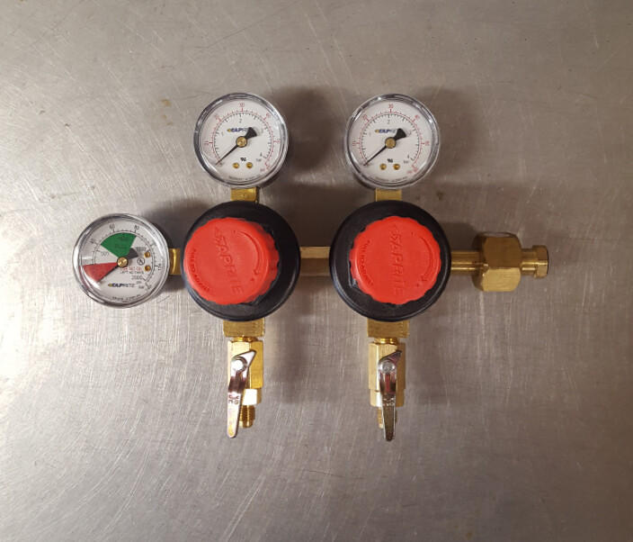 CO2 Regulator Dual Body - Taprite T752HP-02