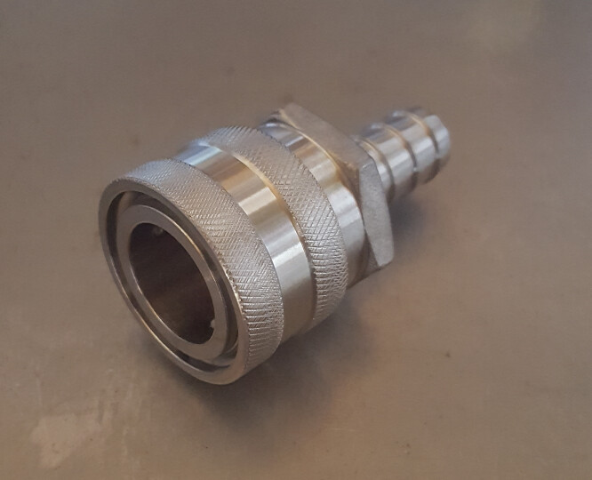 QD Female x 1/2" Barb