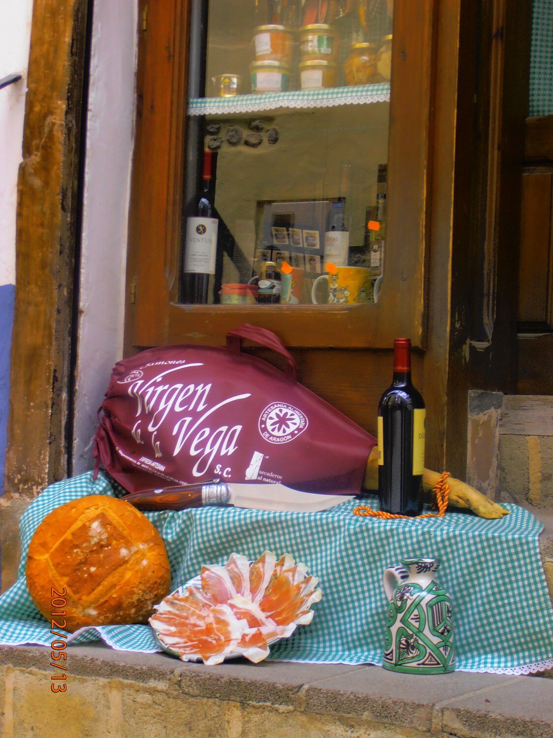PIEZA GRAN RESERVA CON PEZUÑA, CORTE EN V, 17/19 MESES DE CURACIÓN, Artesanía Alimentaria de Aragón,   PESO APROXIMADO DE 7,500 kg.