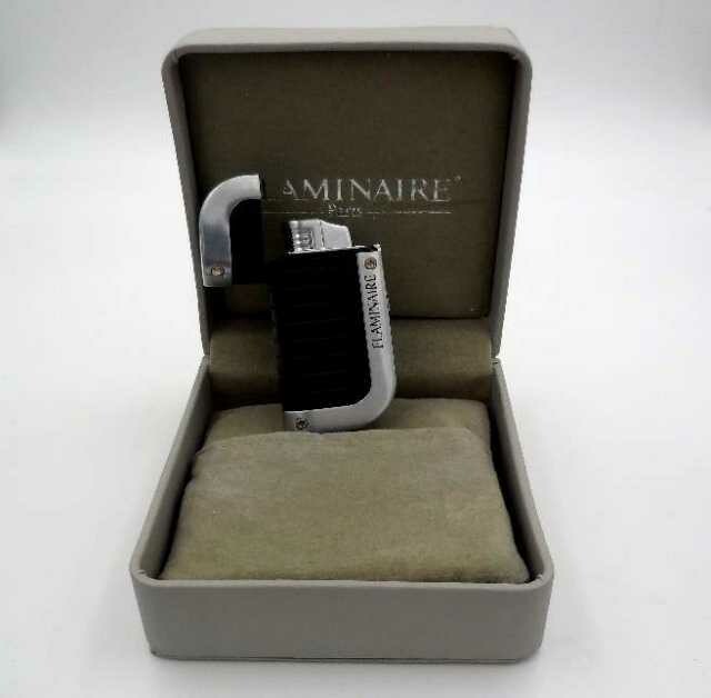 Accendino Elettronico FLAMINAIRE HENRY Black Rubber 06 con Custodia