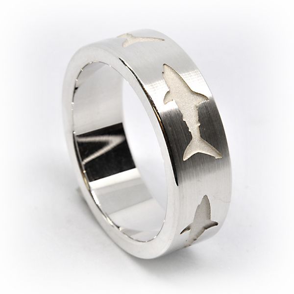 Weisser Hai Ring