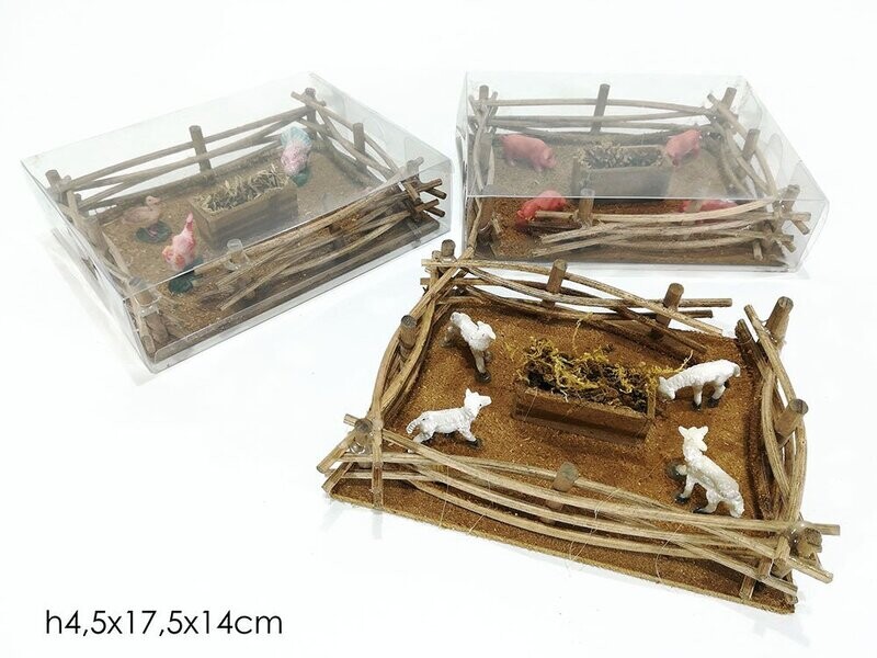 AMBIENTAZIONE PRESEPE CORTILE CON ANIMALI 3 ASS.