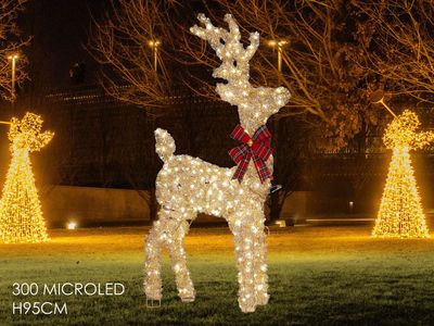 RENNA NATALIZIA CON 300 MICROLED H95CM
