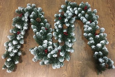 GHIRLANDA MARILLEVA PIGNE NEVE E BACCHE - TIPS 130 180CM