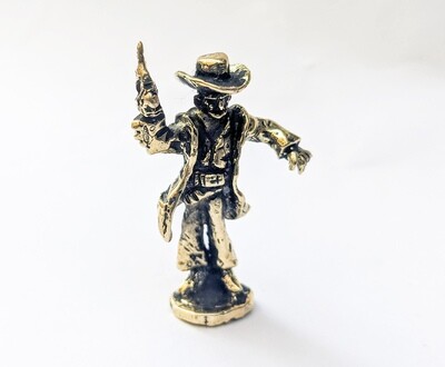 Gunfighter Figurine