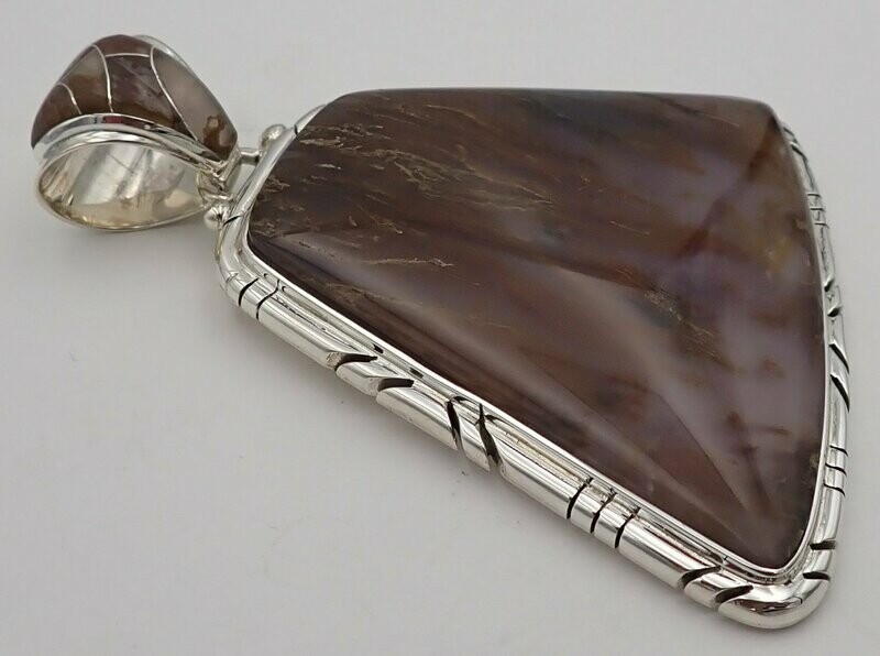 Bull Canyon Agate Pendant