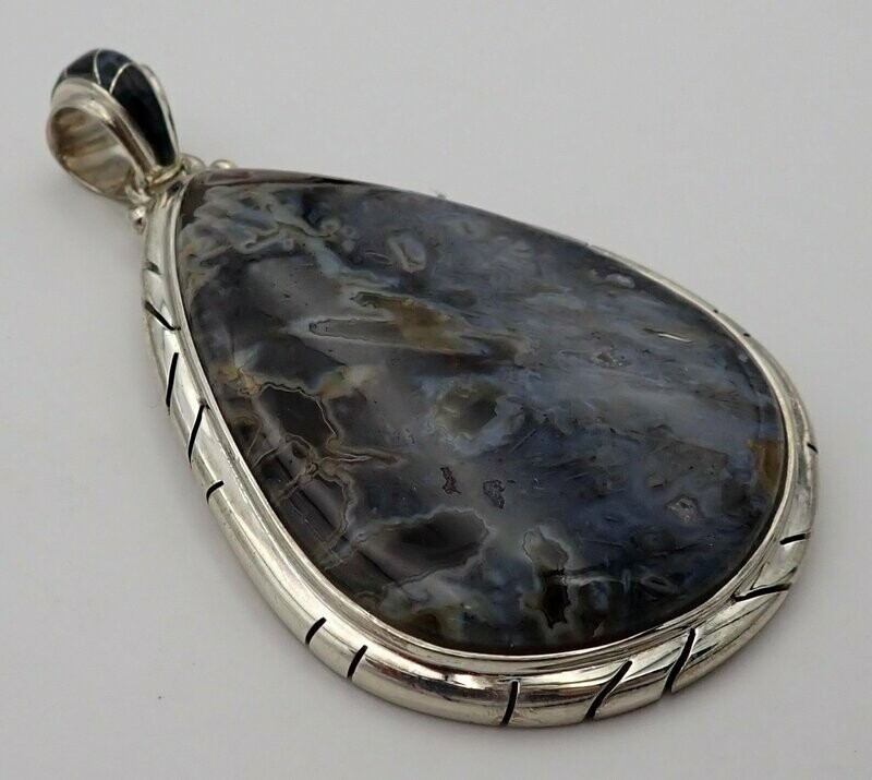 Agate Pendant