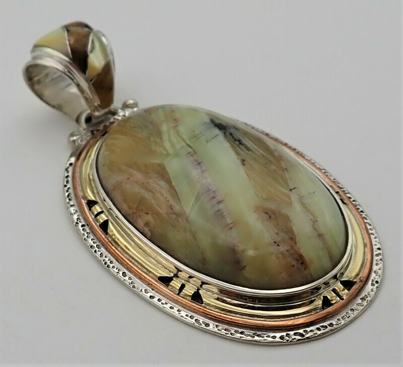 Cats Eye Pendant