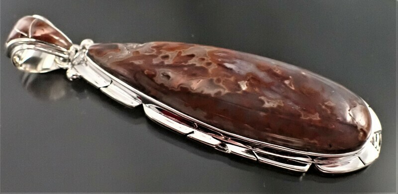 Bull Canyon Agate Pendant