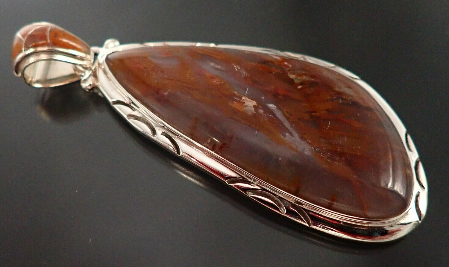 Bull Canyon Agate Pendant