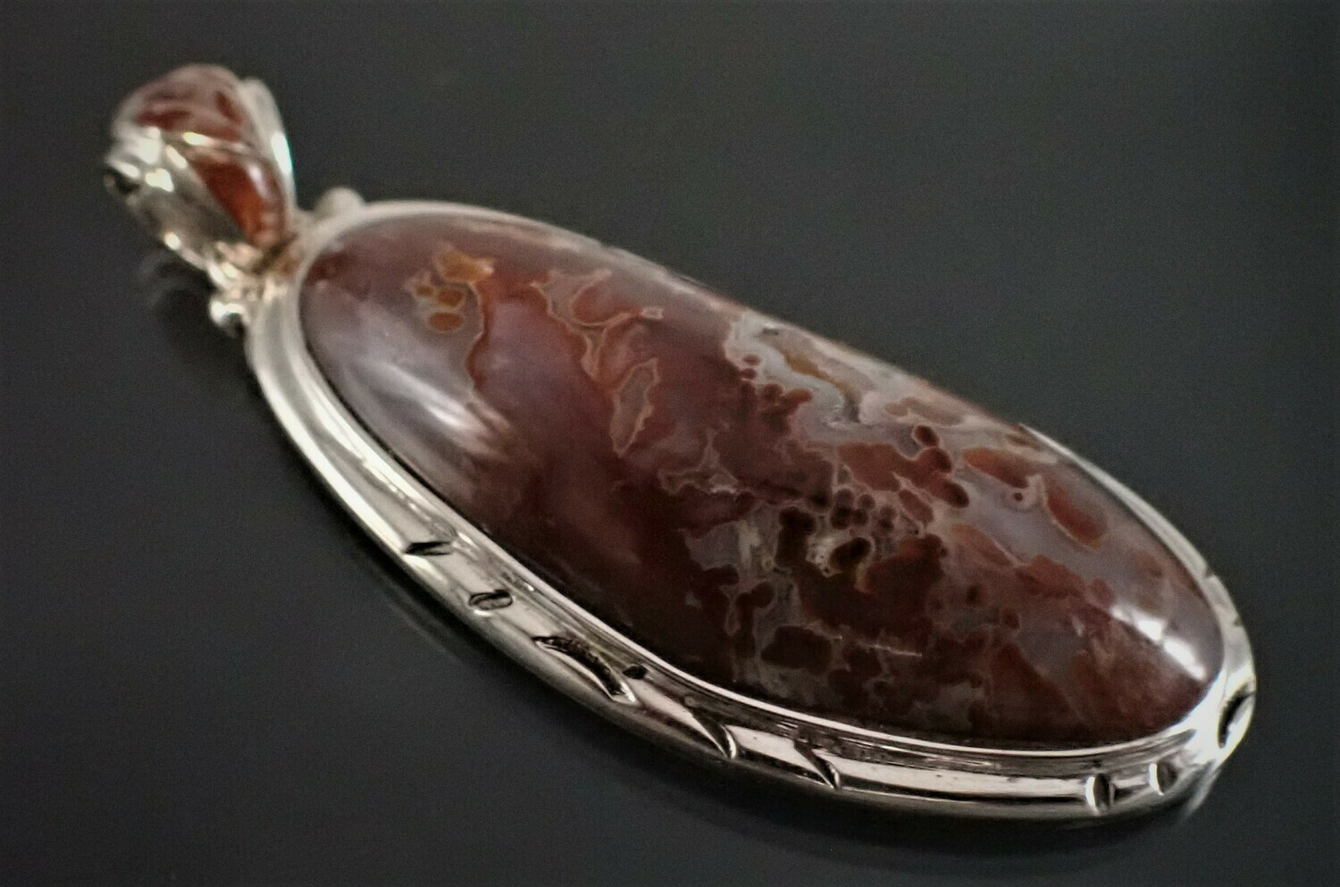 Bull Canyon Agate Pendant