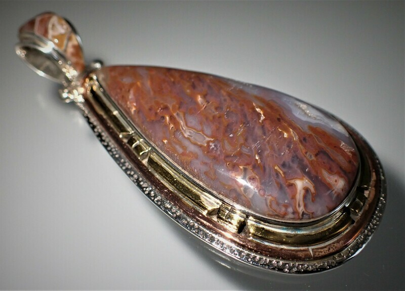 Bull Canyon Agate Pendant