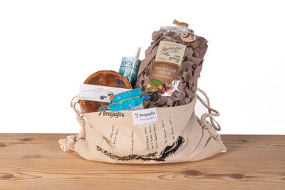 Cesto regalo «Pita Bargaia» G-004