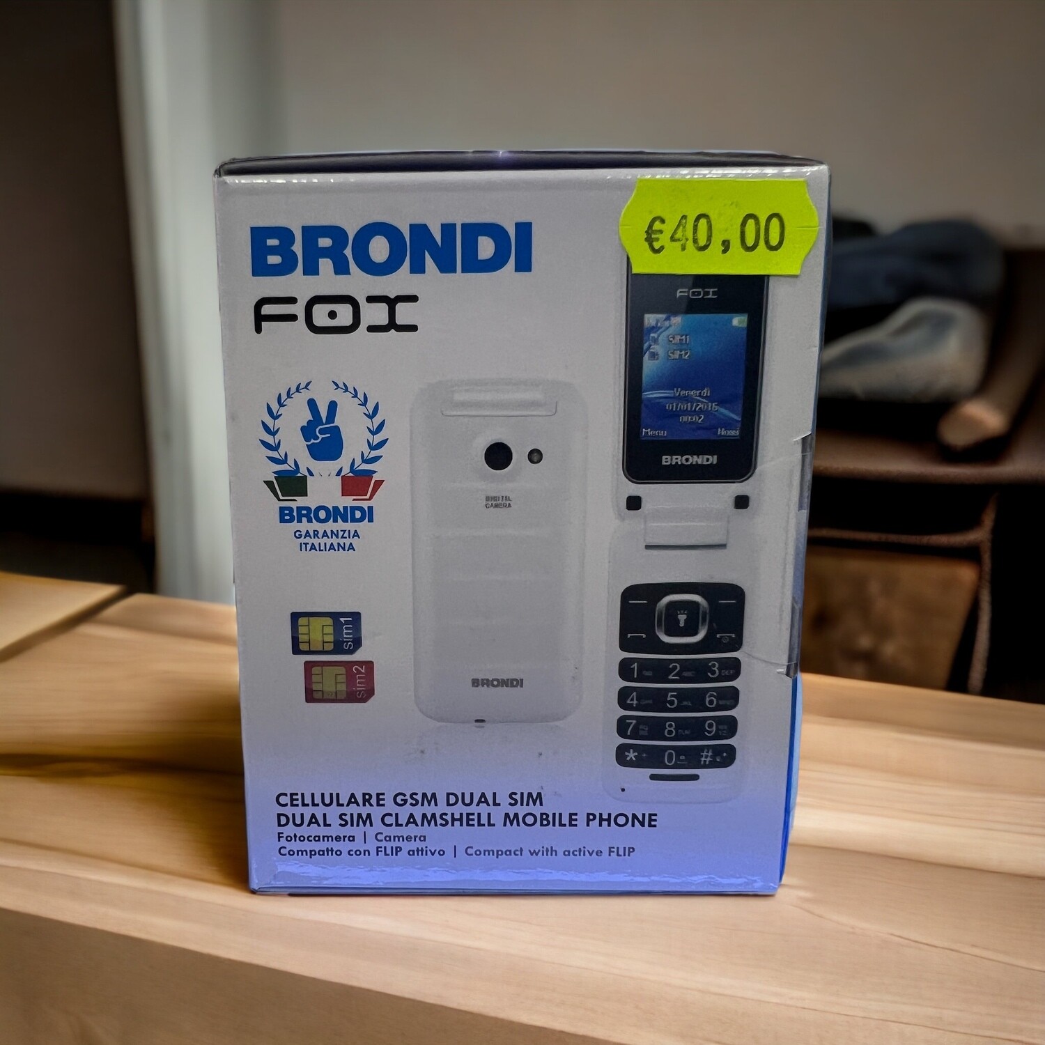 Brondi Fox: Telefono Cellulare Flip con Doppia SIM e Fotocamera 1,3 MP