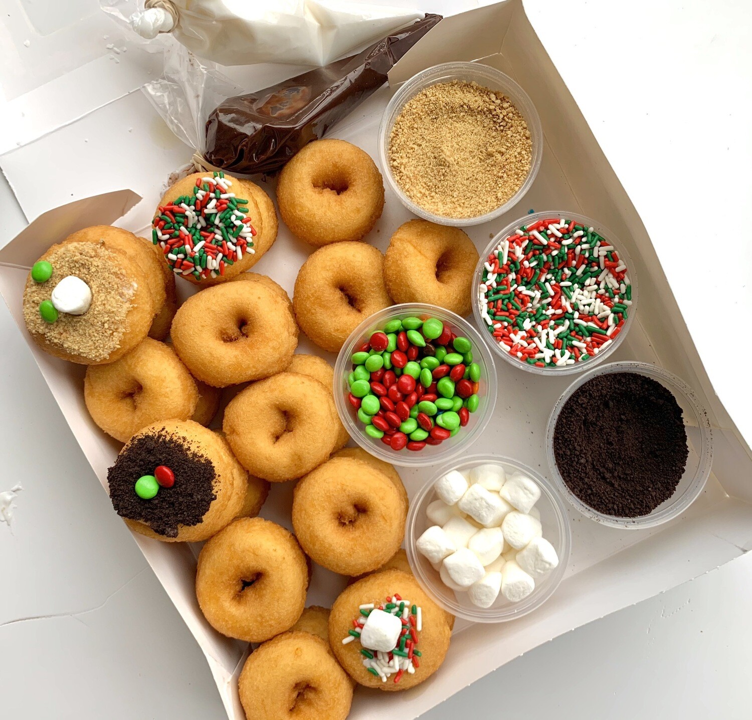 Christmas Themed Mini Donut Decorating Kit