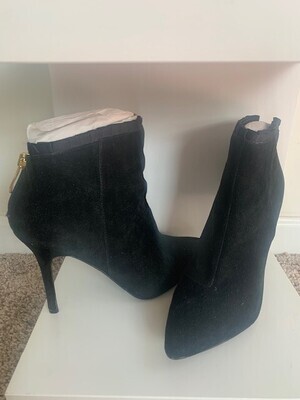 Black Ankle Bootie 8.5