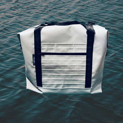 Weekender Blache Light Grey Stripes