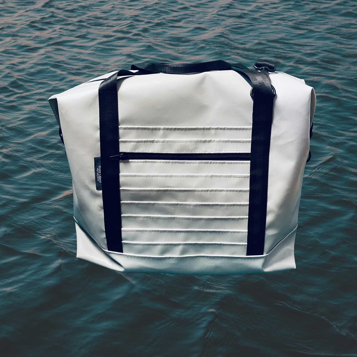 Weekender Blache Light Grey Stripes