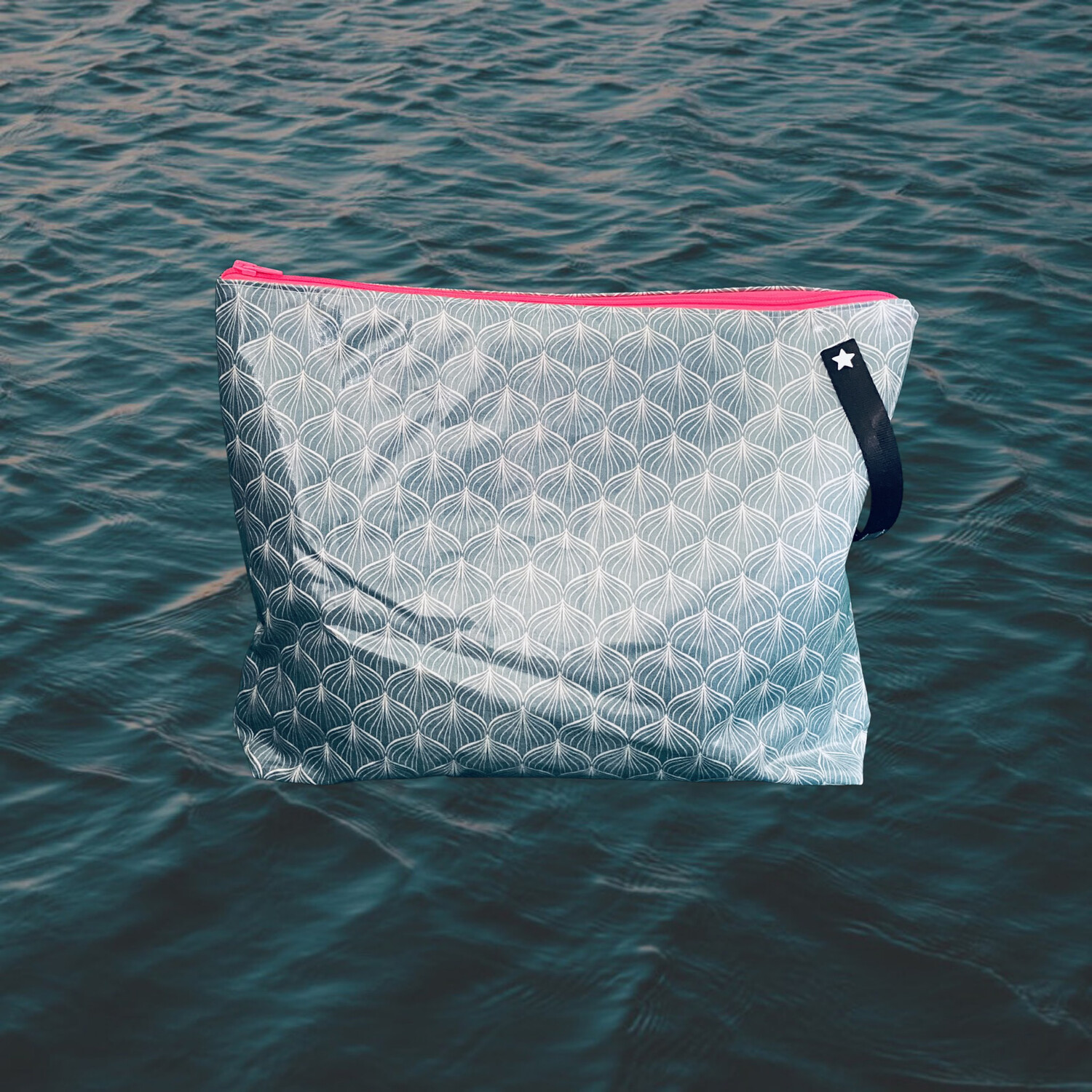 Toiletry Bag L Wax Cloth Allie