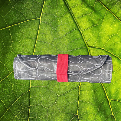 Pencil Roll 12 Waves Black