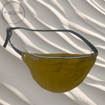 Belly Bag Oilskin Mustard