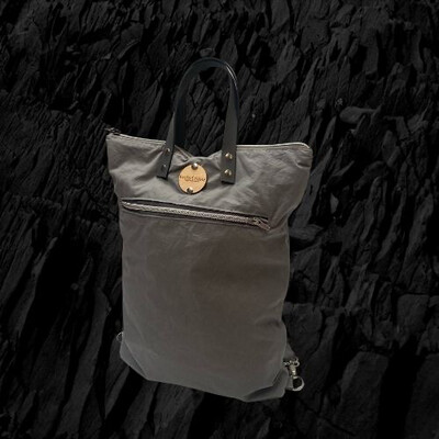 Hand-Backpack Oilskin Grey
