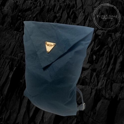 Clutch-Backpack Oilskin Petrol