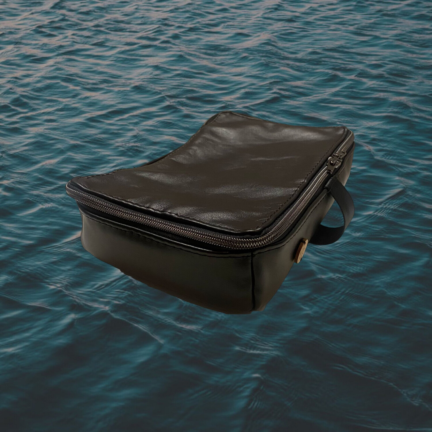 Wash Bag Leather Black