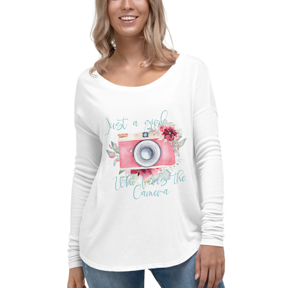 Ladies' Long Sleeve Photography Tee Just a girl who Loves the Camera