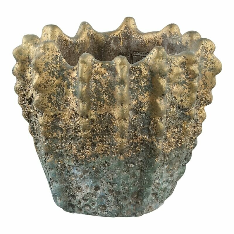 Ribbed Pot