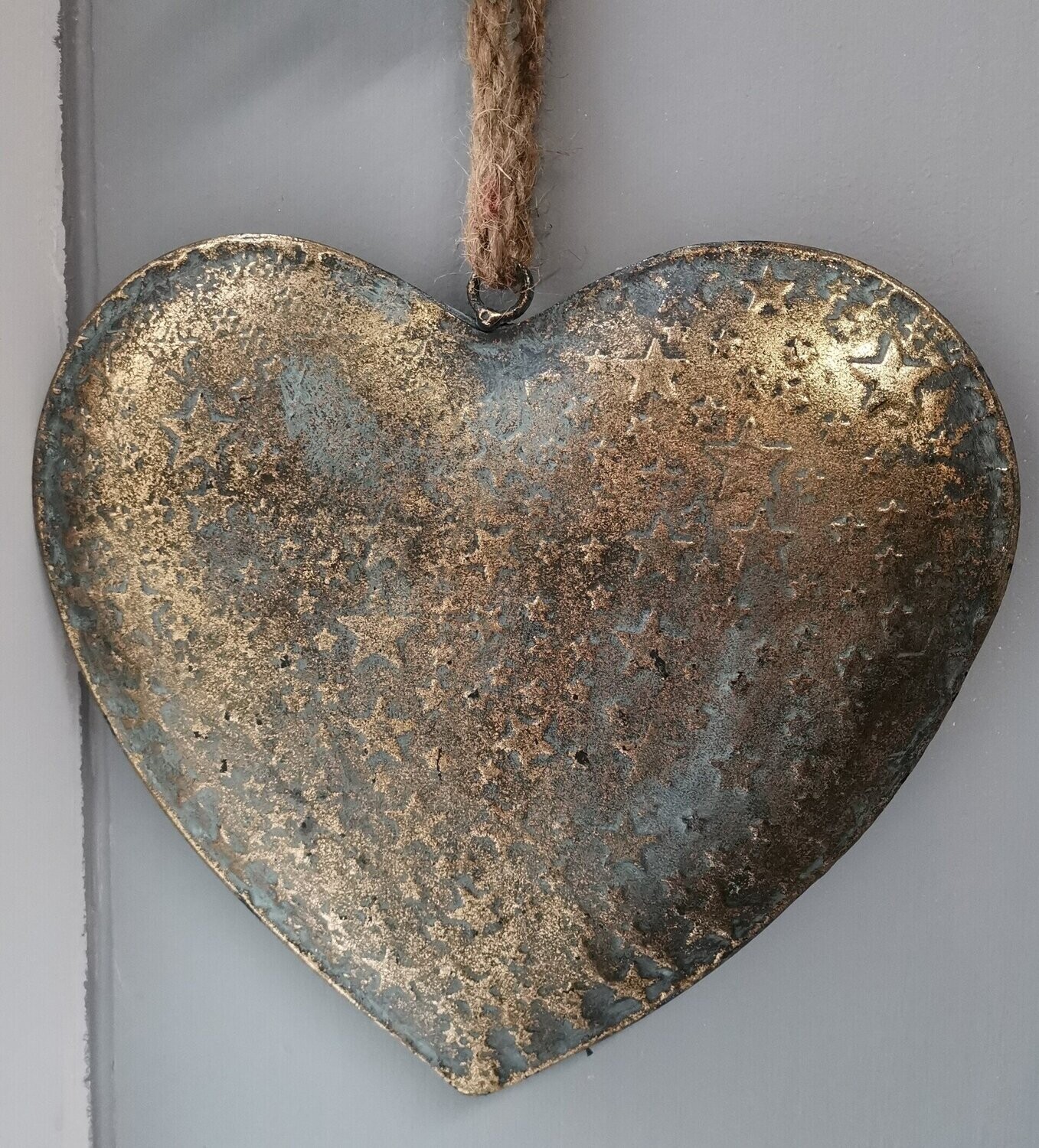 Hanging Heart (medium)