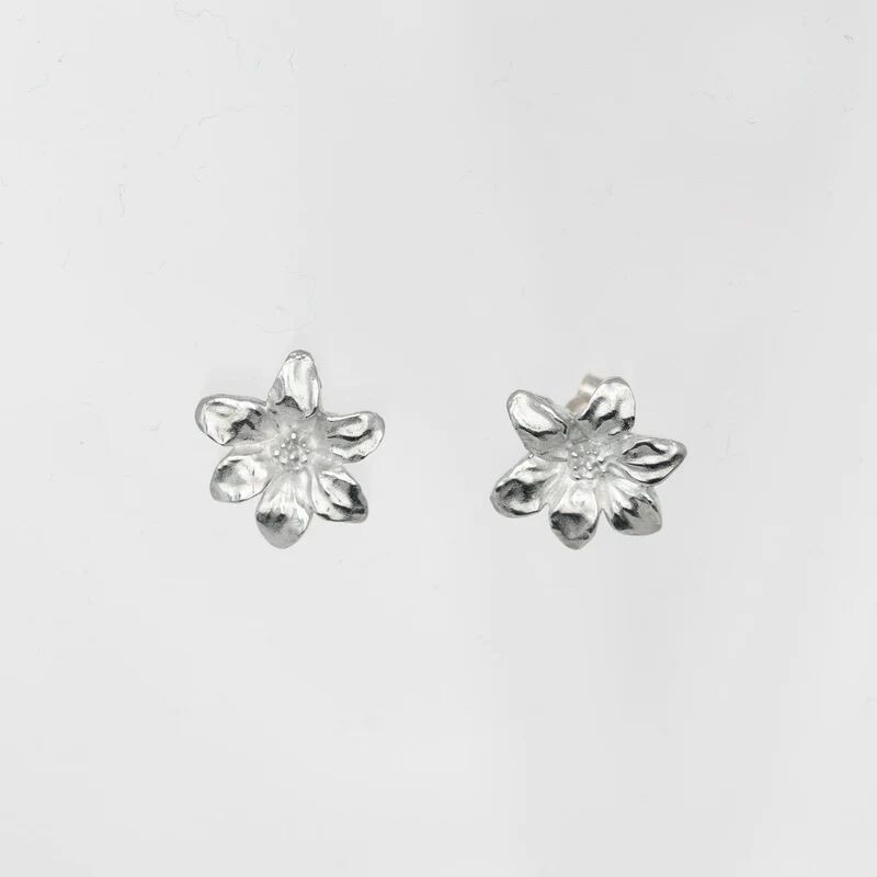 Lily Stud Earrings