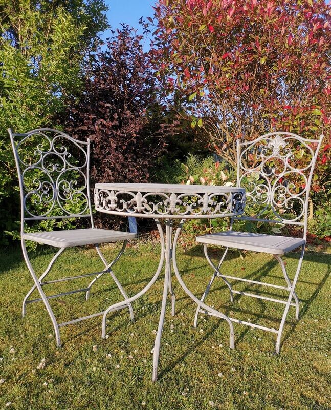 Grey Wash Table + Folding Chairs Set