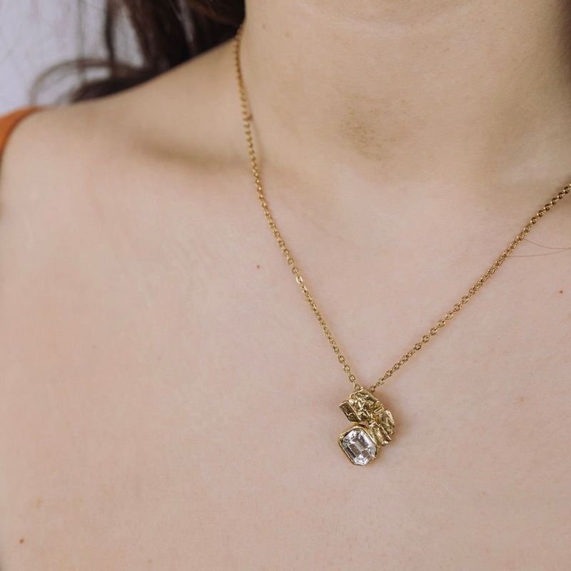 Magnitte Necklace
