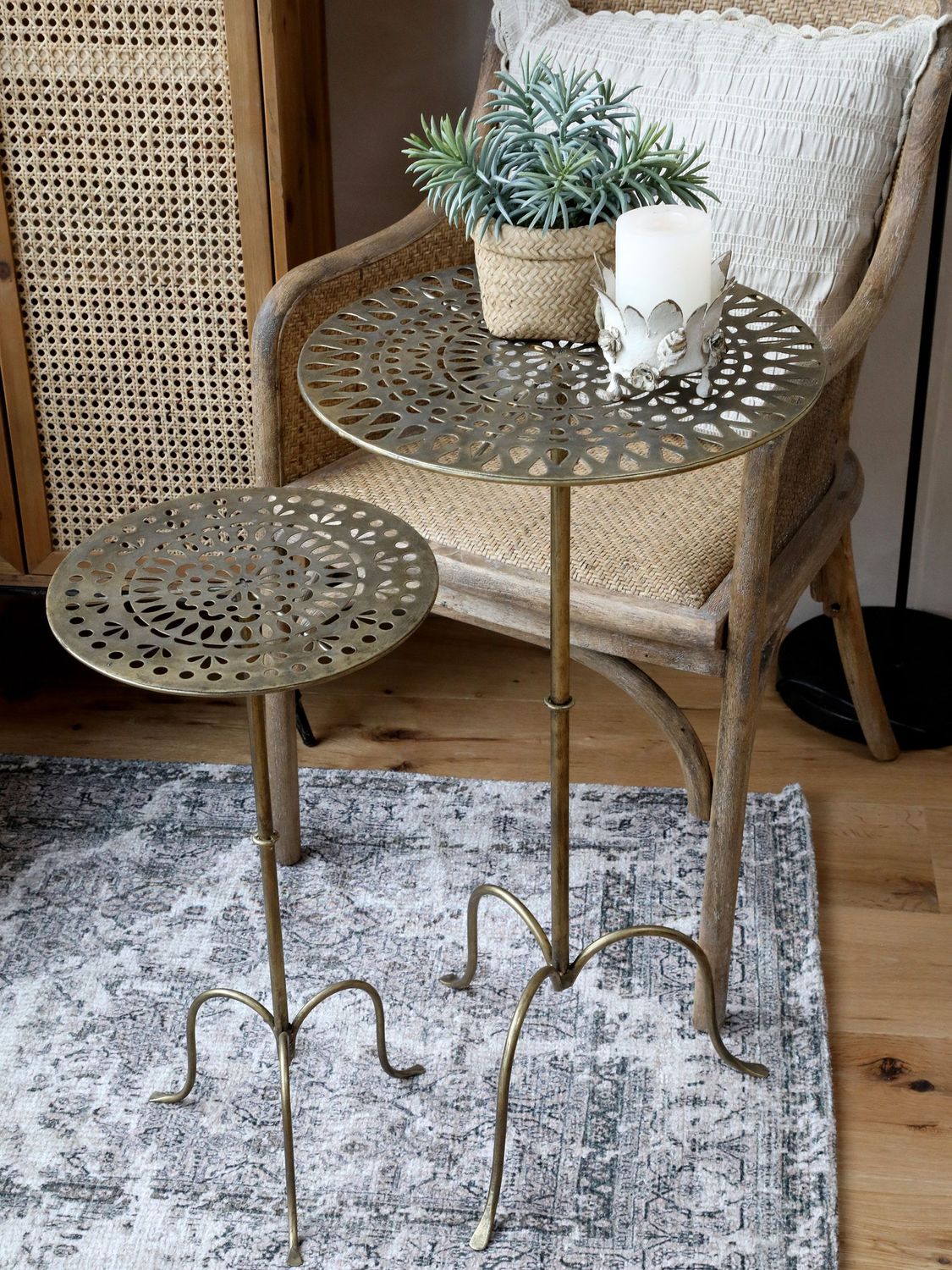 Arras Side Table